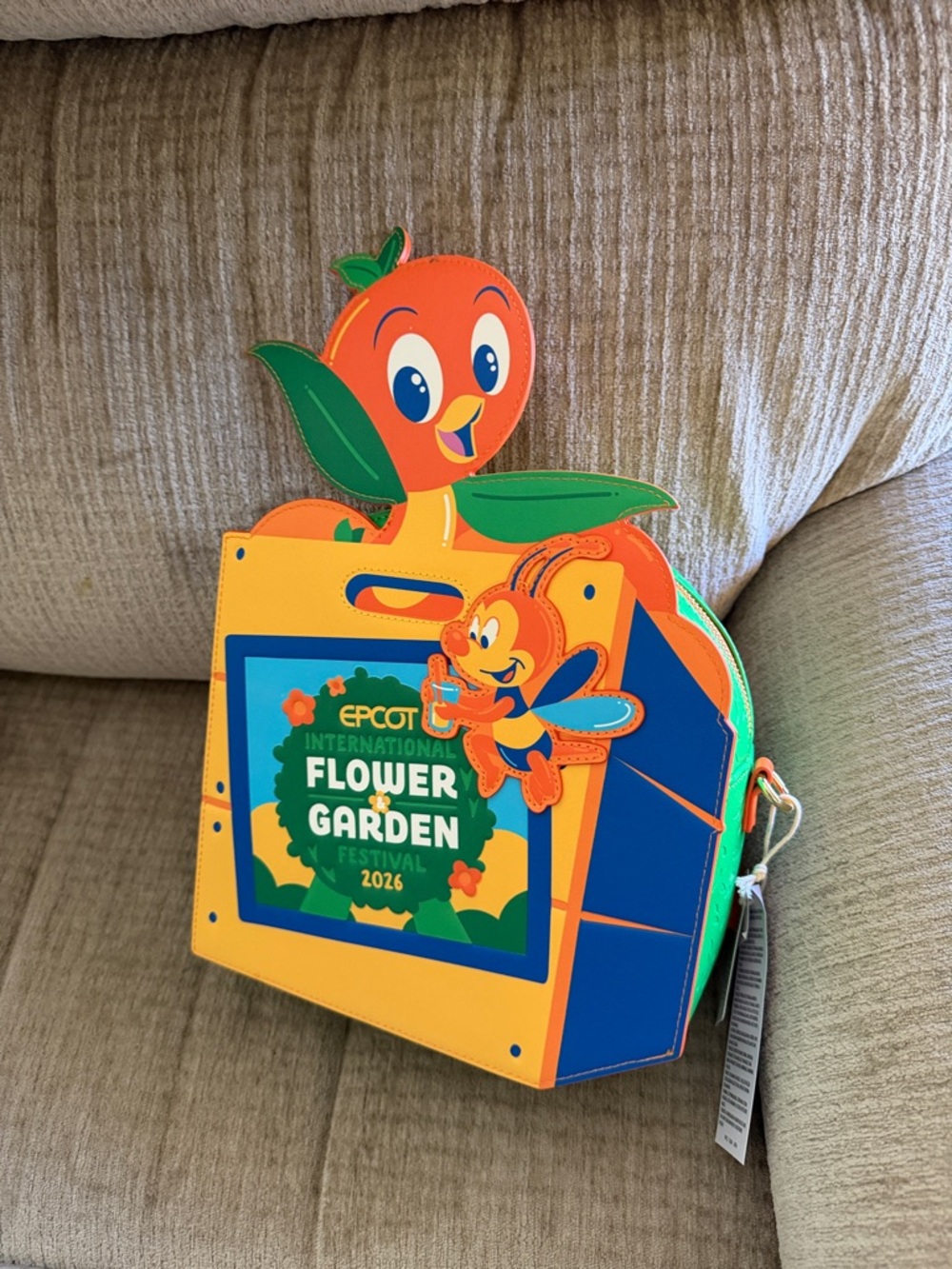 Disney lounge Epcot flower  and garden bag Orangebird